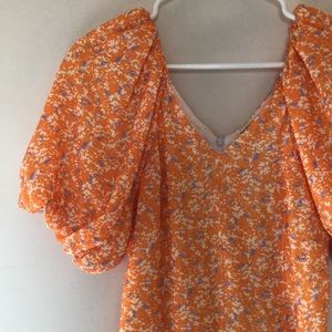 Sunday Up Latern Sleeve V Neck MIDI Dress.